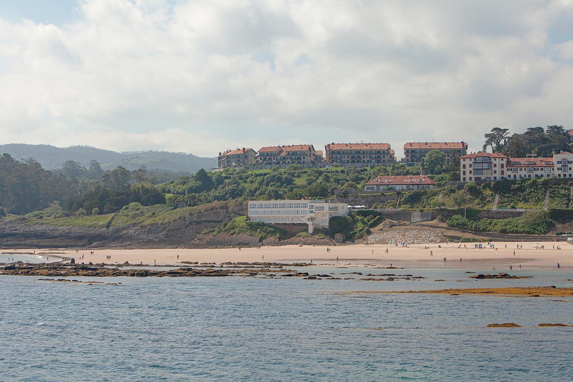 קומיאס Hotel Josein מראה חיצוני תמונה