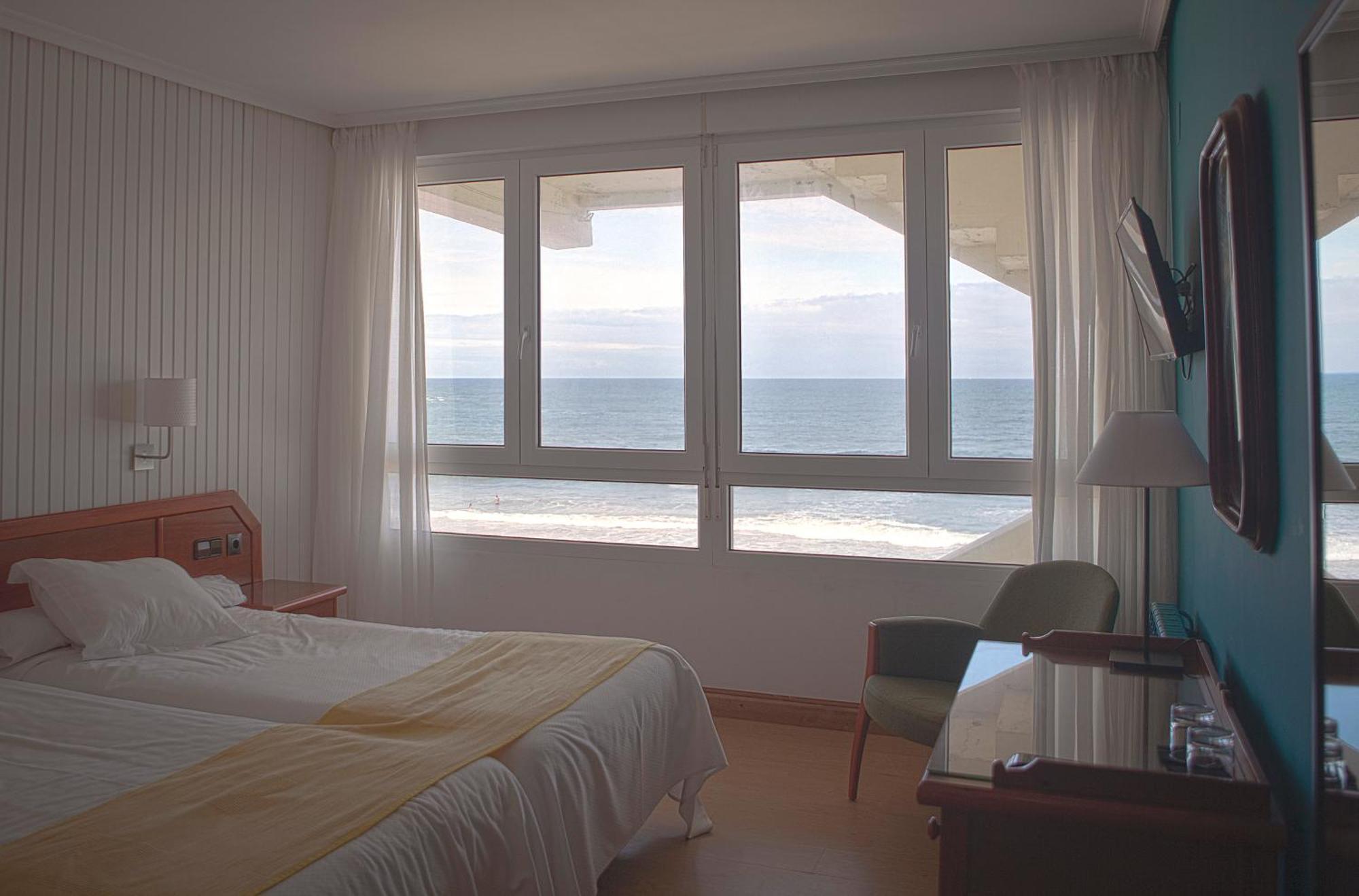 קומיאס Hotel Josein מראה חיצוני תמונה