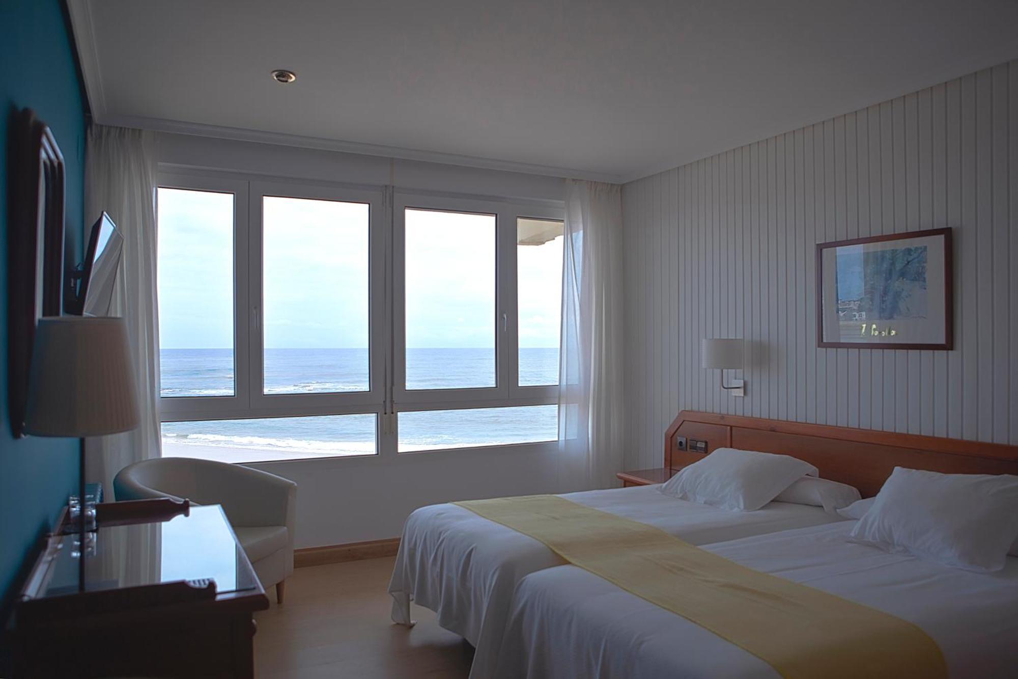 קומיאס Hotel Josein מראה חיצוני תמונה